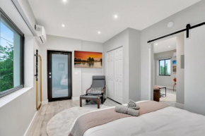 2 Condo Combo Walk to Beach Off Las Olas 2AB